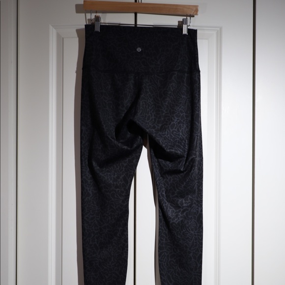 LULULEMON High Rise Leggings Black Grey Size 8 - Picture 3 of 4